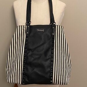 Mia DeLuca Black and White Striped Women's tote bag